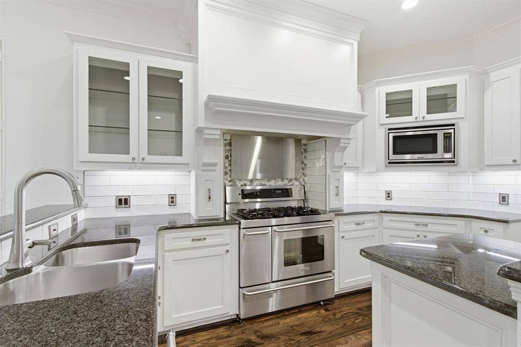 18323 Frankford Lakes Circle, Dallas, TX 75252 18323 Frankford Lakes Circle, Dallas, TX 75252