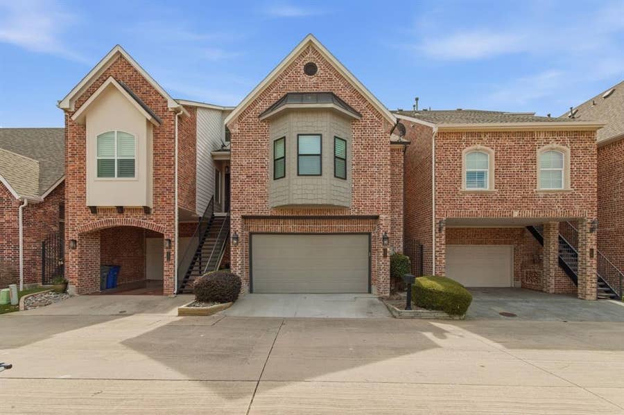 Property photo for 18323 Frankford Lakes Circle, Dallas, TX