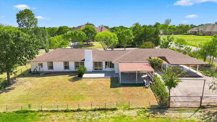 Property photo for 1 Glencove Circle, Lucas, TX