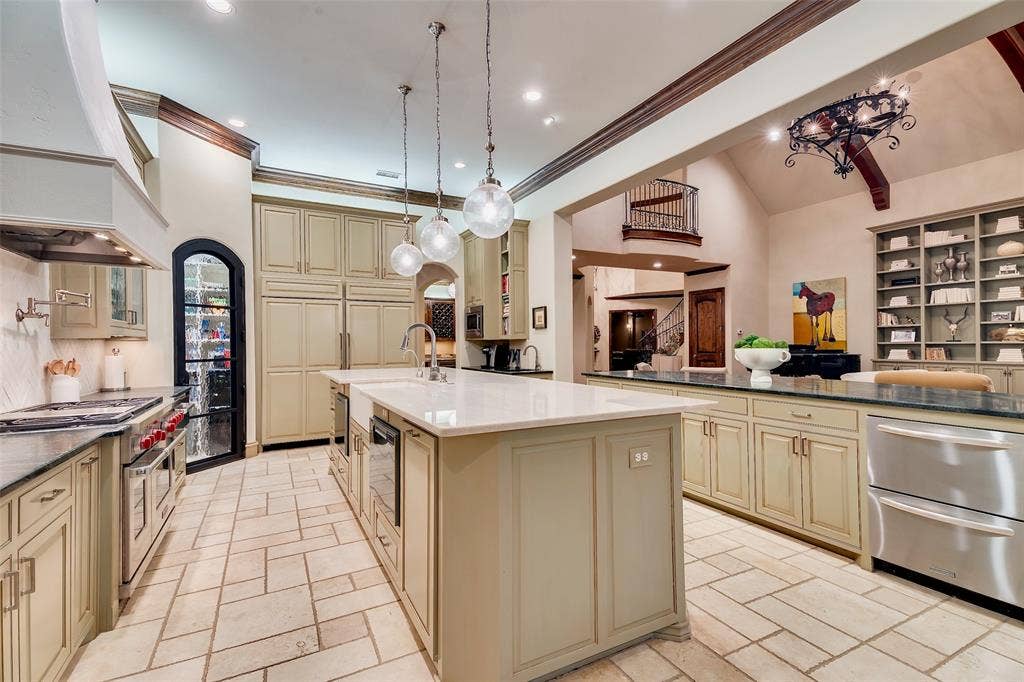 3809 Cantera Lane, Richardson, TX 75082 3809 Cantera Lane, Richardson, TX 75082