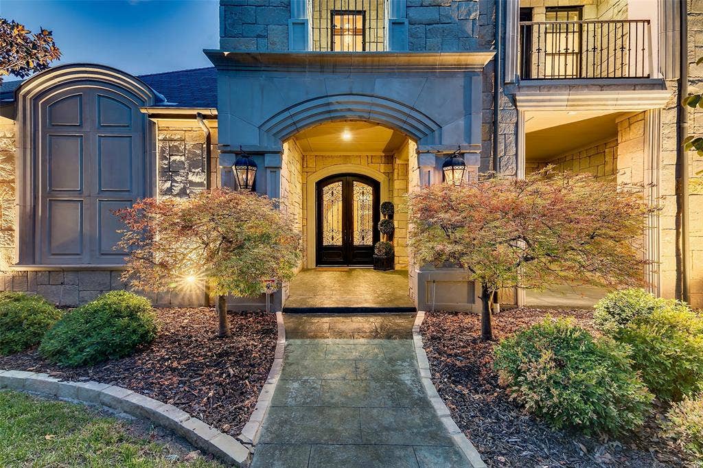 3809 Cantera Lane, Richardson, TX 75082 3809 Cantera Lane, Richardson, TX 75082