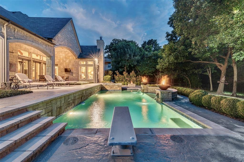 3809 Cantera Lane, Richardson, TX 75082 3809 Cantera Lane, Richardson, TX 75082