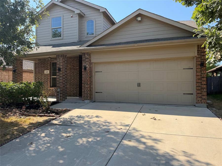 Property photo for 625 River Rock Drive, Azle, TX