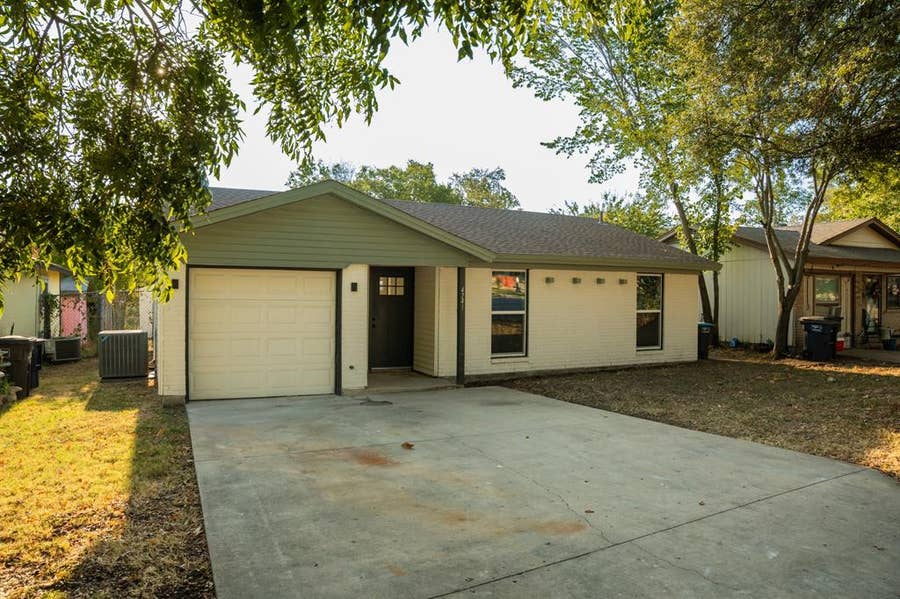 Property photo for 4741 Mccart Avenue, Fort Worth, TX