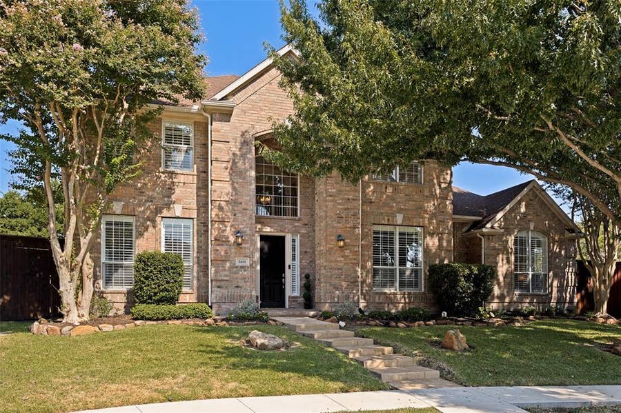 Property photo for 5101 Tennington Park, Dallas, TX