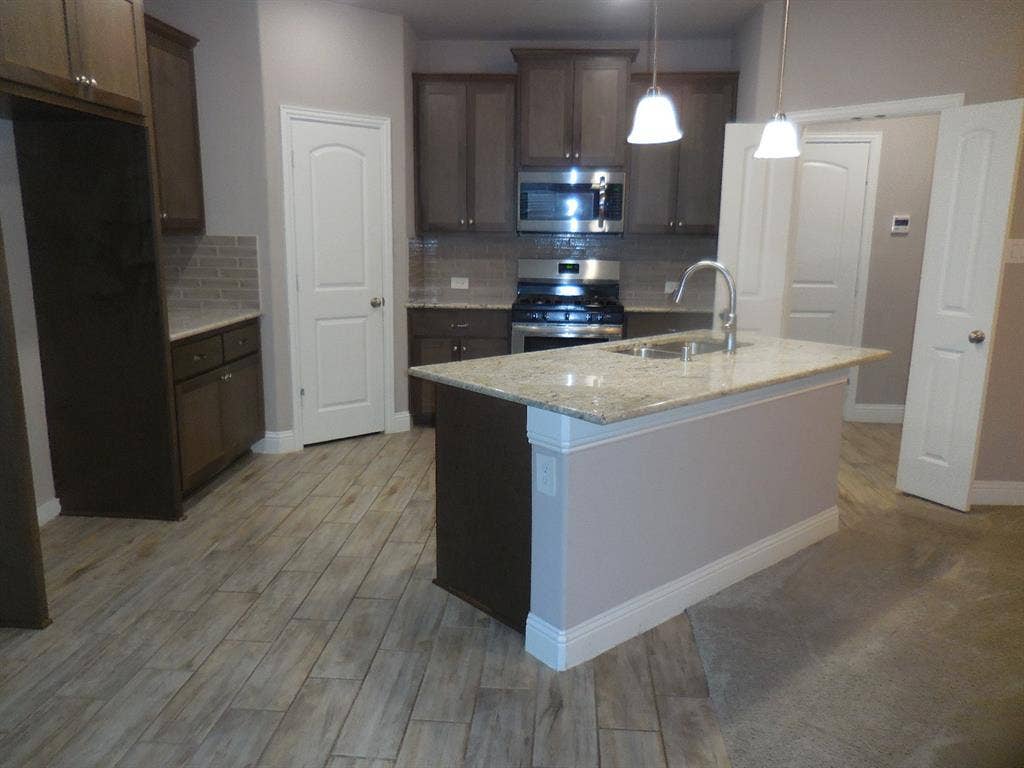 7840 Ashwood Drive, Greenville, TX 75402 7840 Ashwood Drive, Greenville, TX 75402