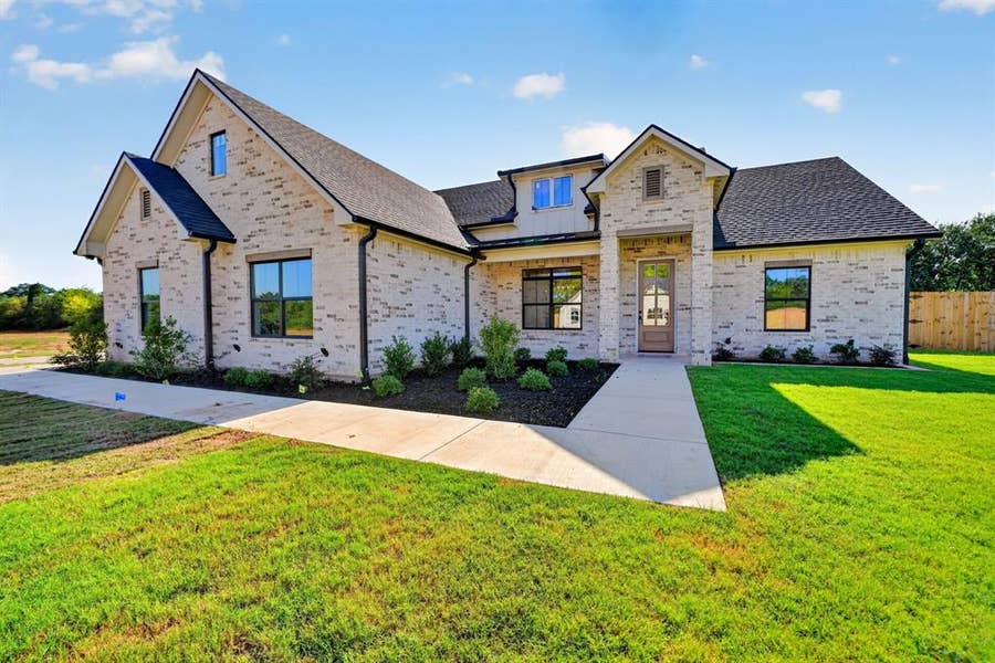 Property photo for 370 Grace Lane, Athens, TX
