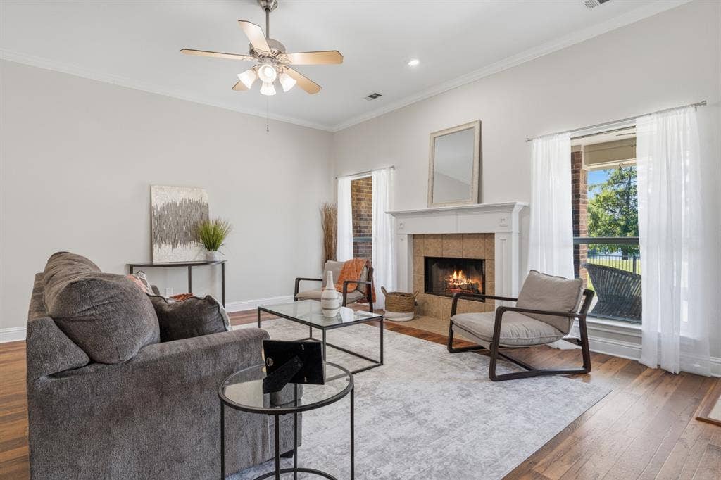 201 Midnight Drive, Royse City, TX 75189 Large windows bring the outside in