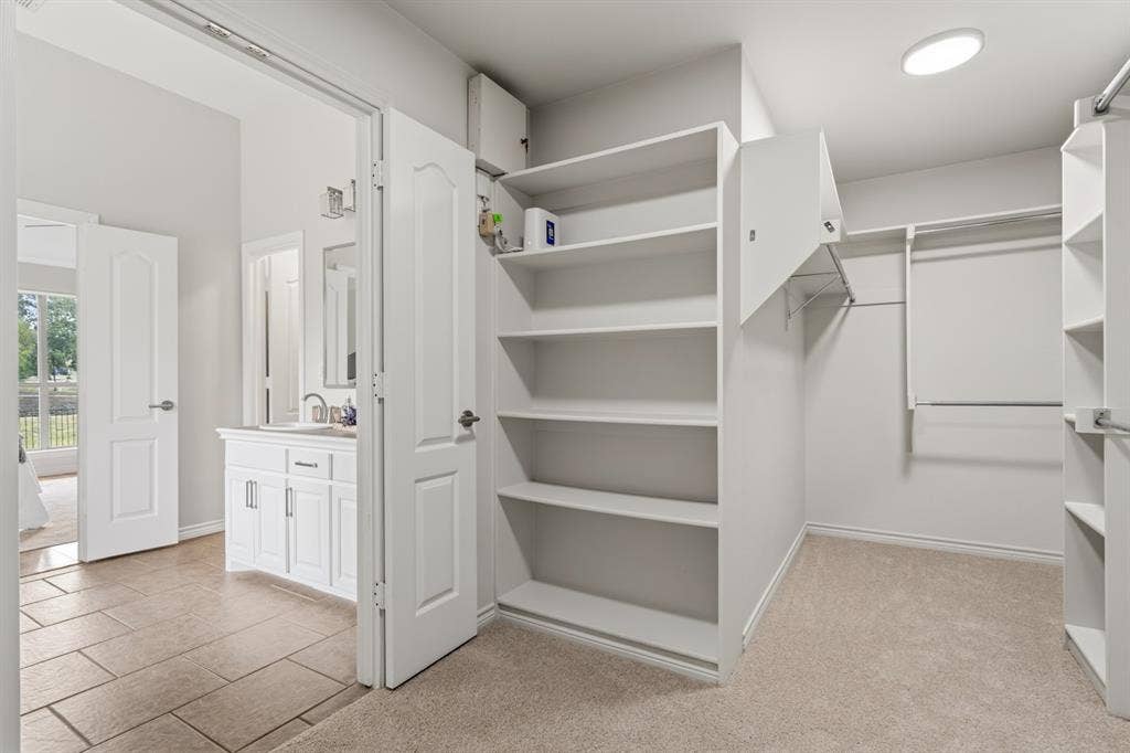 201 Midnight Drive, Royse City, TX 75189 Walk in closet to die for!