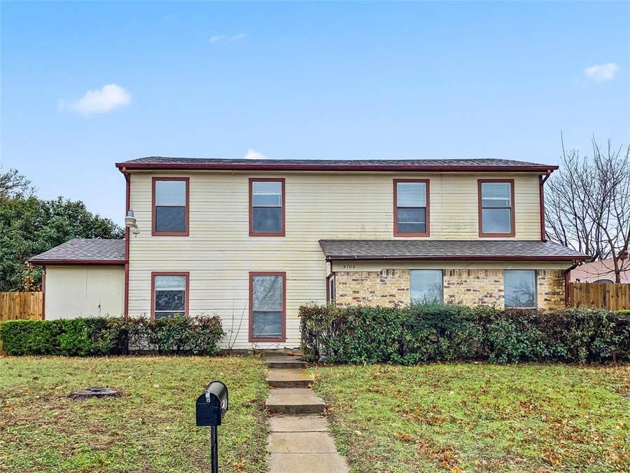 Property photo for 4100 Green Acres Circle, Arlington, TX