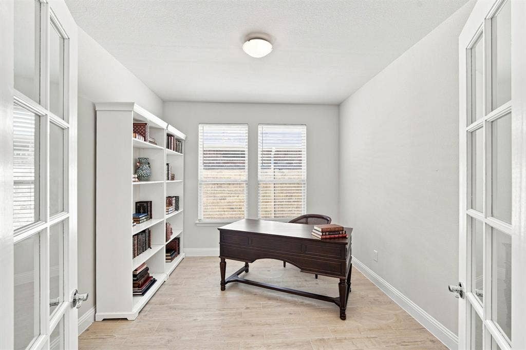 2838 Buttermilk Drive, Midlothian, TX 76065
