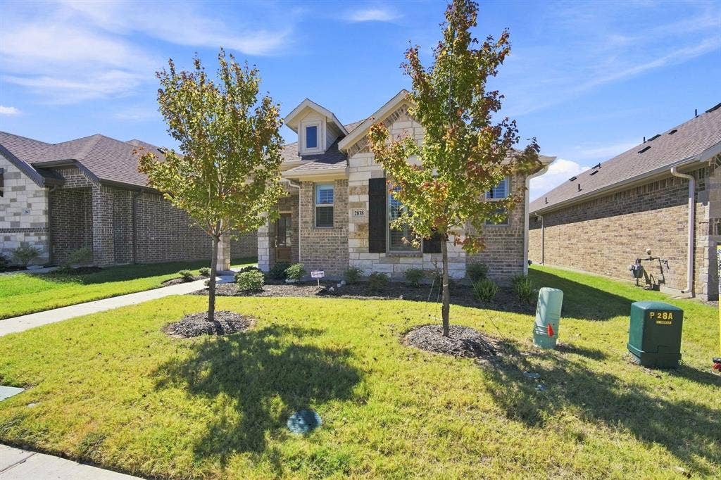 2838 Buttermilk Drive, Midlothian, TX 76065