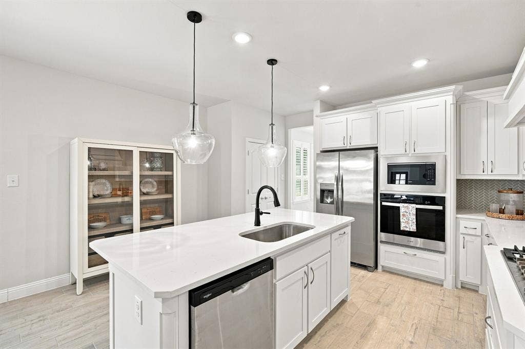 2838 Buttermilk Drive, Midlothian, TX 76065