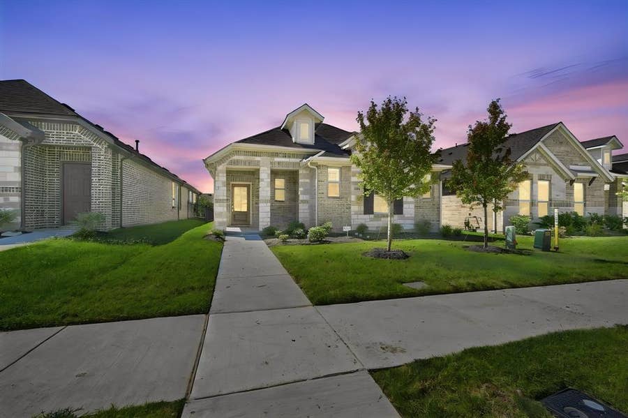 Property photo for 2838 Buttermilk Drive, Midlothian, TX