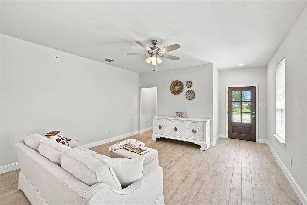 2838 Buttermilk Drive, Midlothian, TX 76065