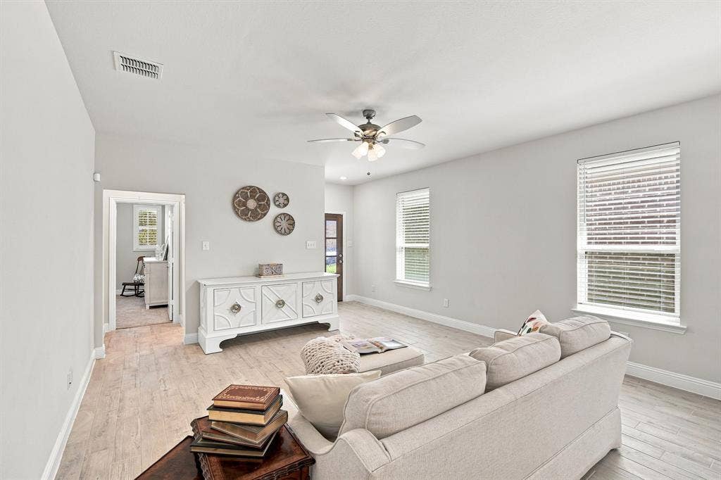 2838 Buttermilk Drive, Midlothian, TX 76065