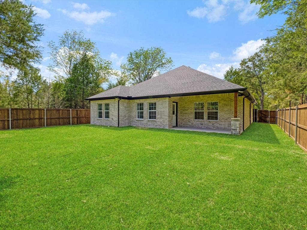 104 Parkside Drive, Trinidad, TX 75163 104 Parkside Drive, Trinidad, TX 75163