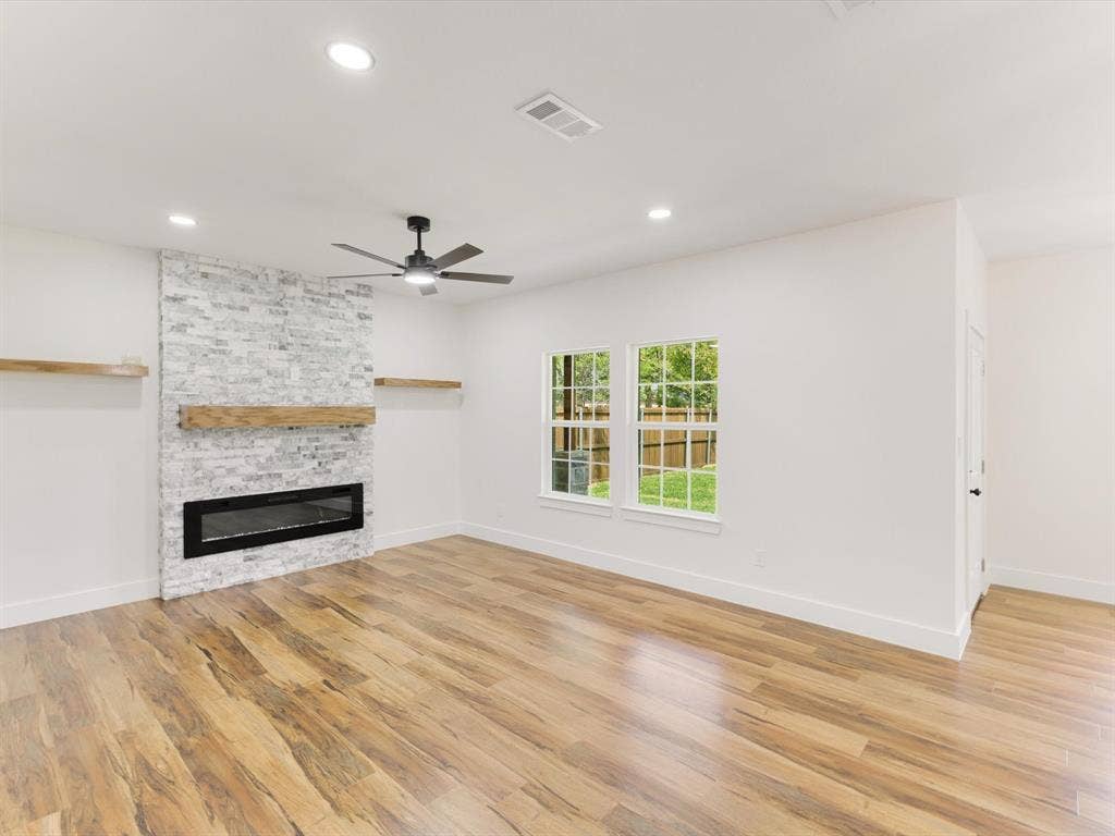 104 Parkside Drive, Trinidad, TX 75163 Living Area
