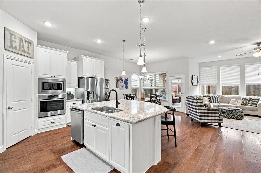 3525 Charleston Drive, Melissa, TX 75454 3525 Charleston Drive, Melissa, TX 75454