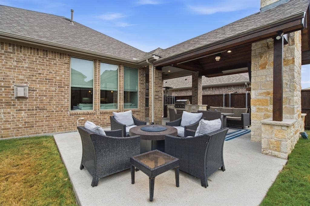 3525 Charleston Drive, Melissa, TX 75454 3525 Charleston Drive, Melissa, TX 75454