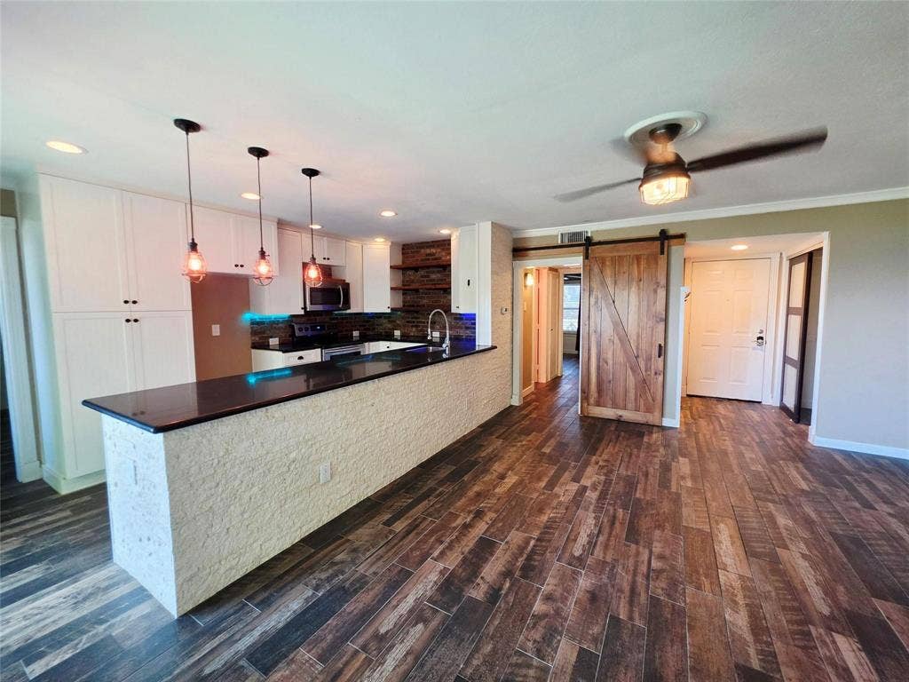 4452 Chaha Road, #204, Garland, TX 75043 4452 Chaha Road, #204, Garland, TX 75043