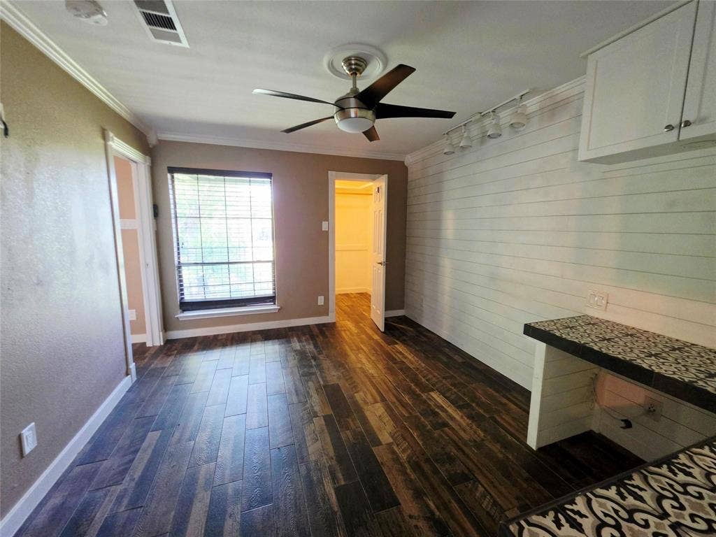 4452 Chaha Road, #204, Garland, TX 75043 4452 Chaha Road, #204, Garland, TX 75043