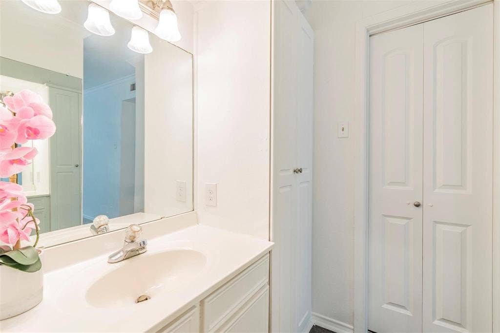 10558 High Hollows Drive, #243, Dallas, TX 75230