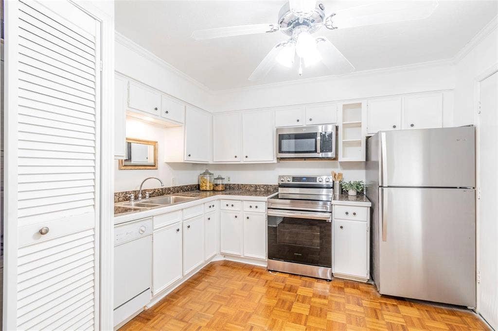 10558 High Hollows Drive, #243, Dallas, TX 75230