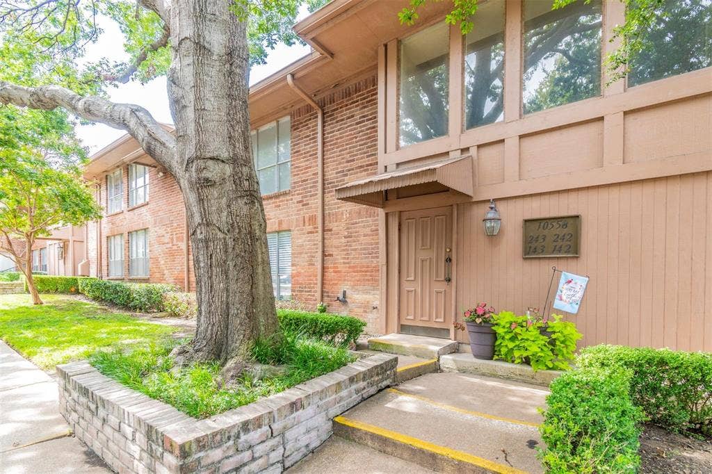 10558 High Hollows Drive, #243, Dallas, TX 75230