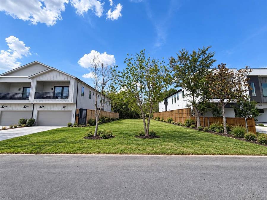 Property photo for 5609 Santa Fe Avenue, Dallas, TX