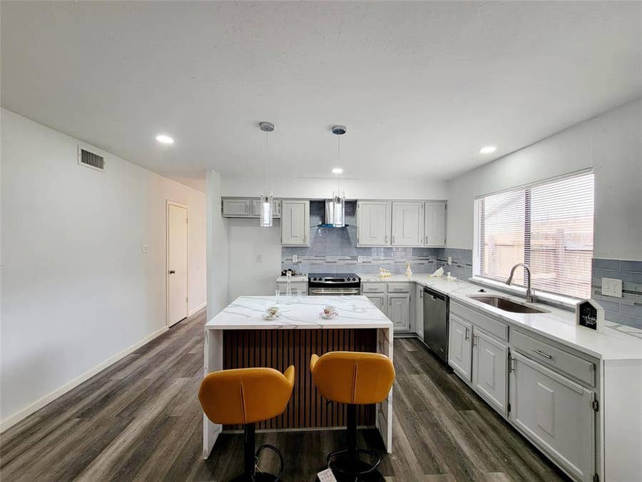 Property photo for 4636 Gleneagle Street, Mesquite, TX