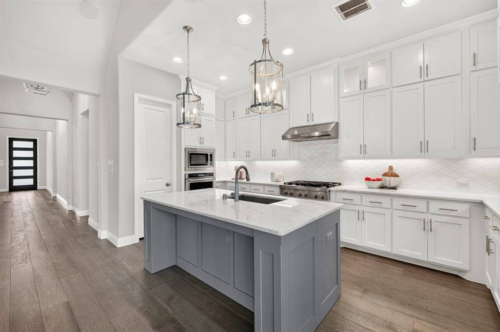 2937 Darcy, The Colony, TX 75056