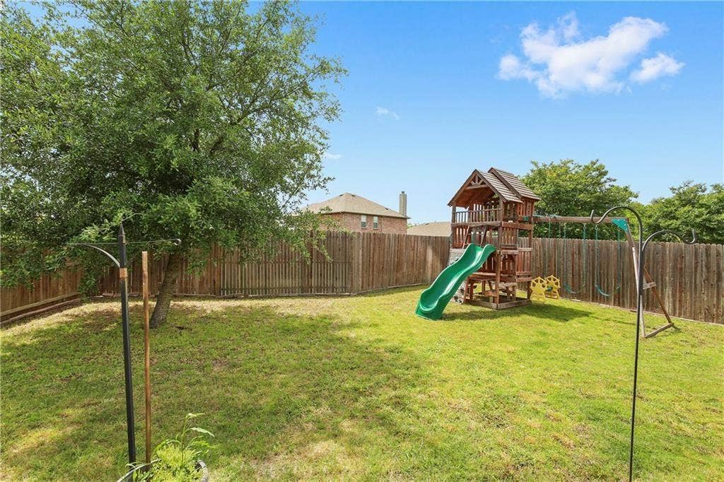 807 Windflower Drive, Fate, TX 75087 807 Windflower Drive, Fate, TX 75087
