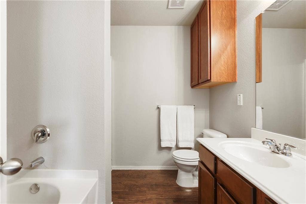 807 Windflower Drive, Fate, TX 75087 807 Windflower Drive, Fate, TX 75087