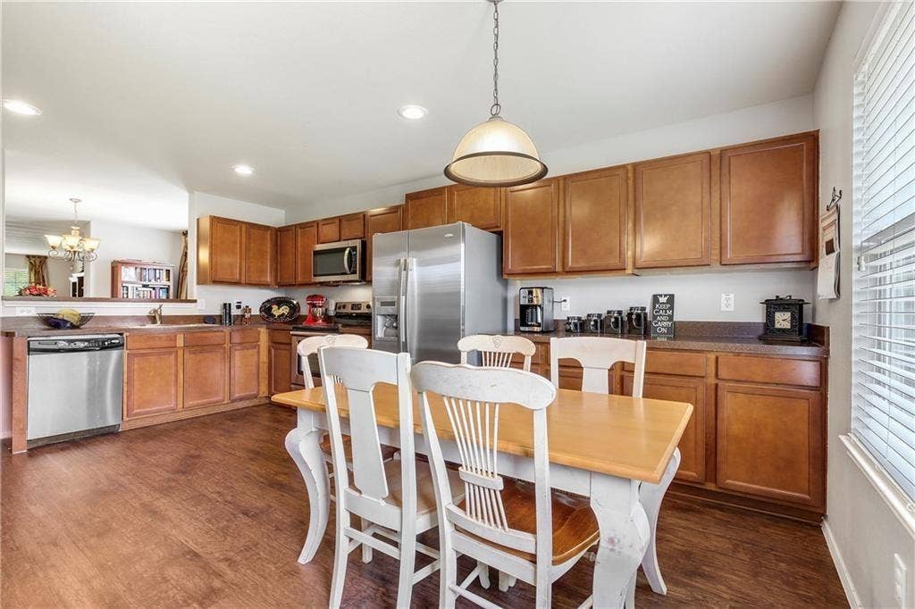 807 Windflower Drive, Fate, TX 75087 807 Windflower Drive, Fate, TX 75087