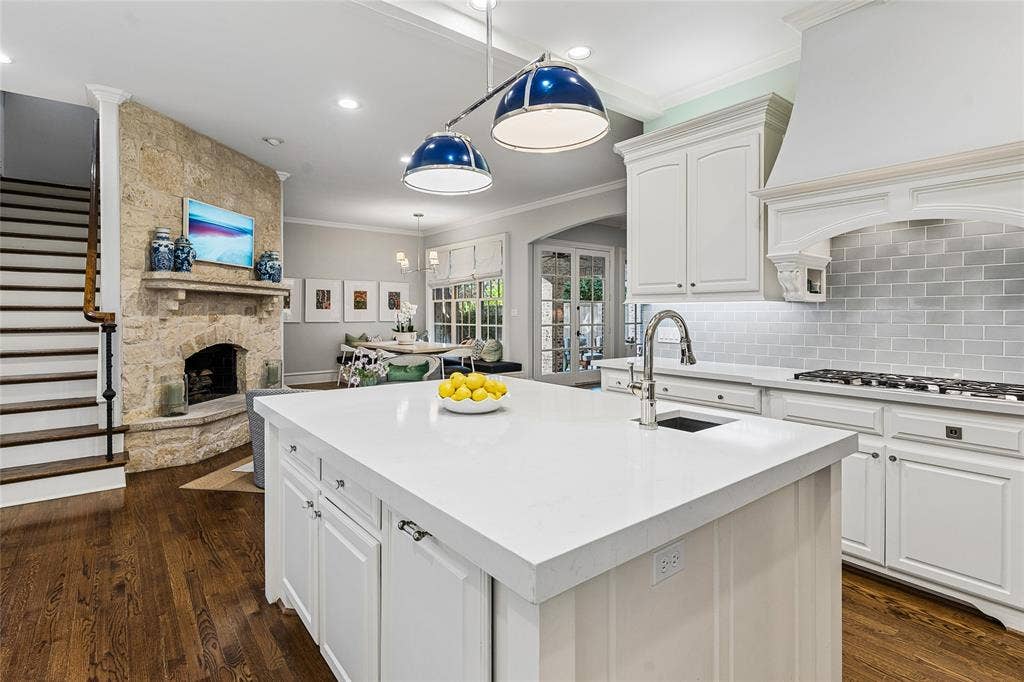 4041 Bryn Mawr Drive, University Park, TX 75225 4041 Bryn Mawr Drive, University Park, TX 75225