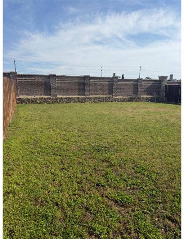900 Shire Avenue, Haslet, TX 76052