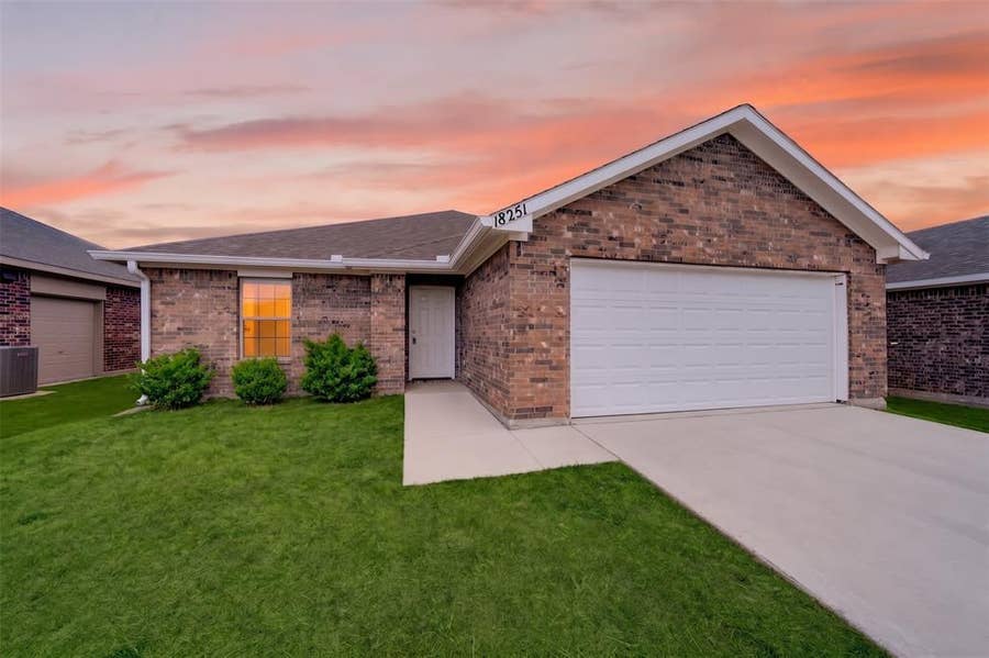 Property photo for 18251 County Road 4001, Mabank, TX