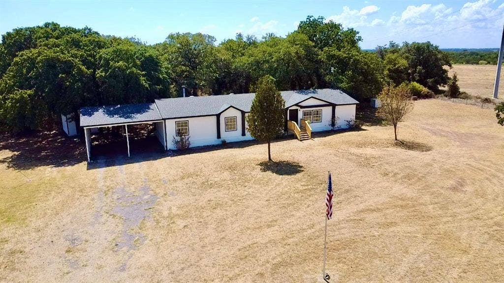 5209 Shaw Road, Tolar, TX 76476 5209 Shaw Road, Tolar, TX 76476