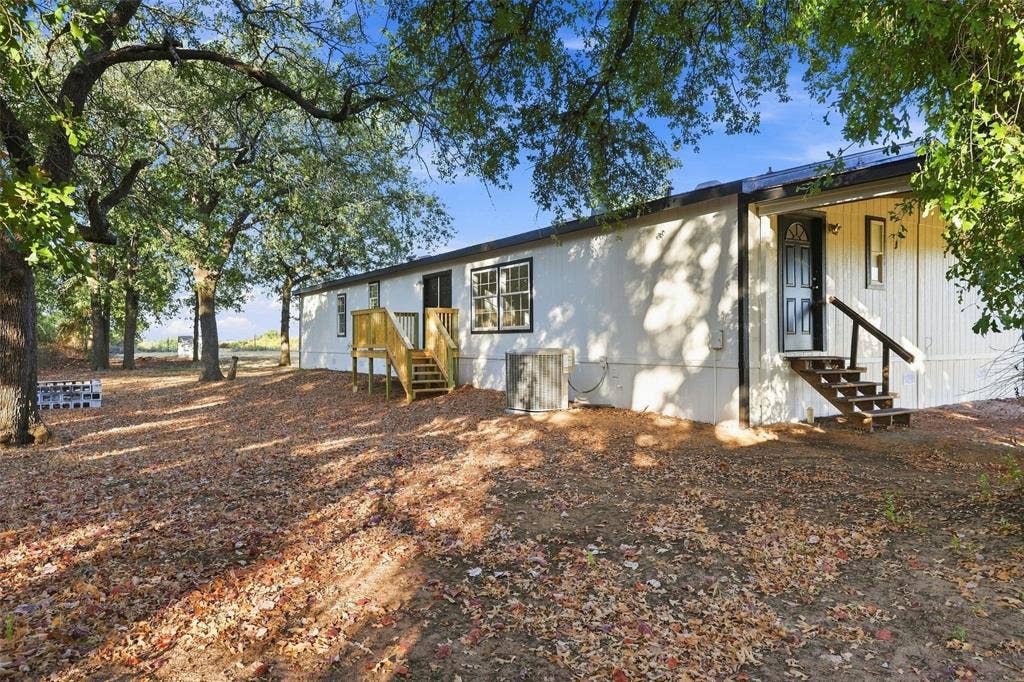 5209 Shaw Road, Tolar, TX 76476 5209 Shaw Road, Tolar, TX 76476