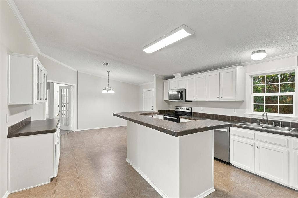 5209 Shaw Road, Tolar, TX 76476 5209 Shaw Road, Tolar, TX 76476