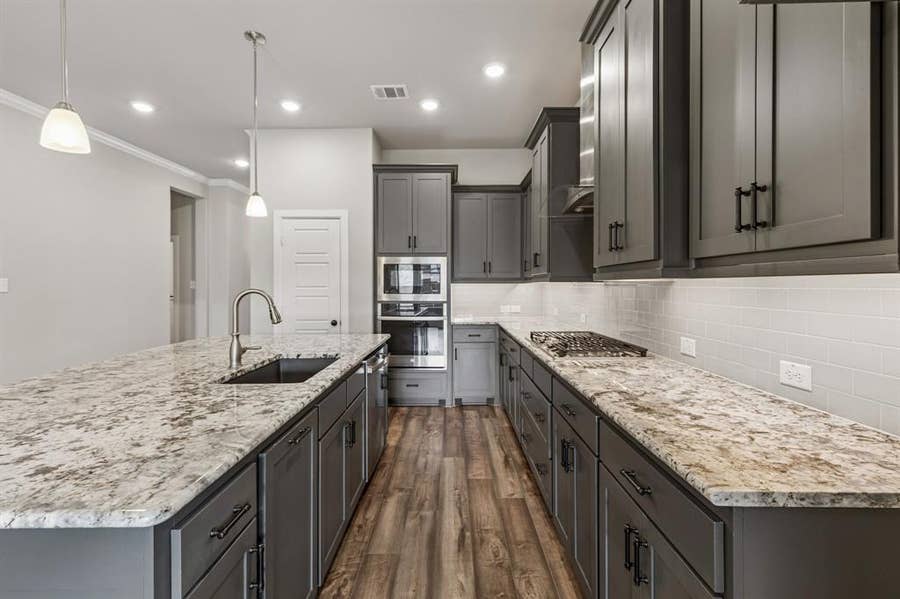 Property photo for 4717 Beaver Creek Drive, Arlington, TX