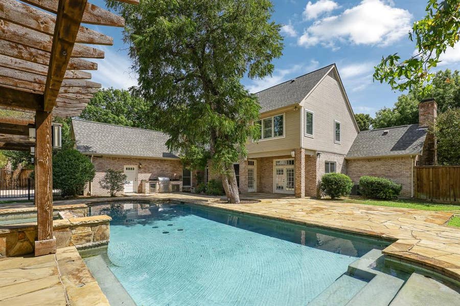 Property photo for 5965 Meletio Lane, Dallas, TX
