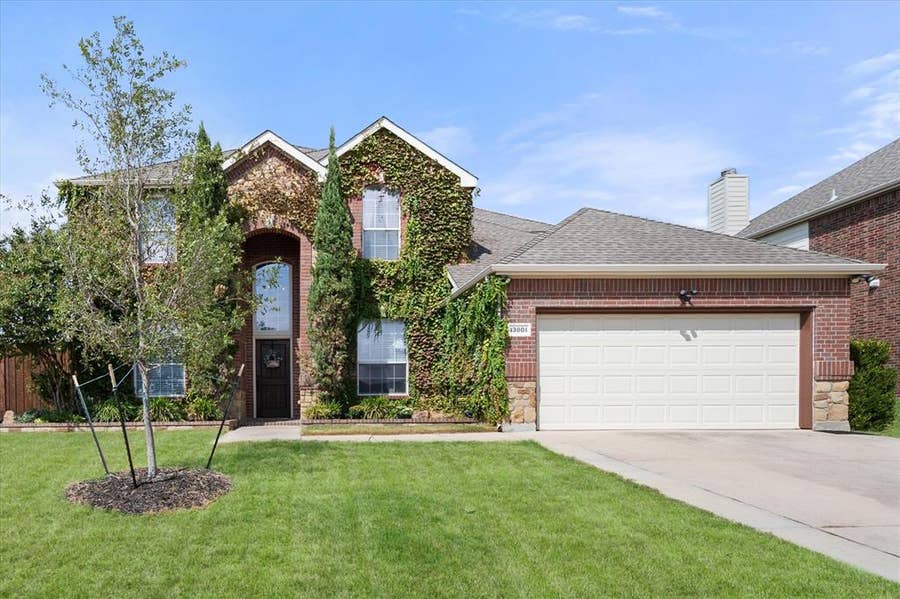 Property photo for 13801 Hunter Jake Drive, Fort Worth, TX