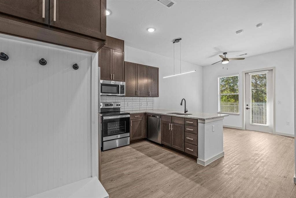 3120 E Park Row Drive, #3308, Arlington, TX 76010 3120 E Park Row Drive, #3308, Arlington, TX 76010