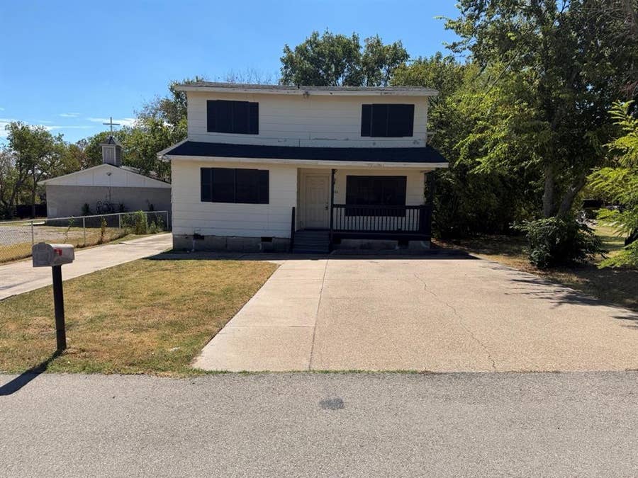 Property photo for 306 Lakey Road, Seagoville, TX