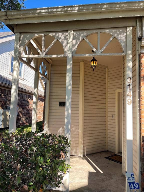 Property photo for 3149 Royal Lane, Dallas, TX