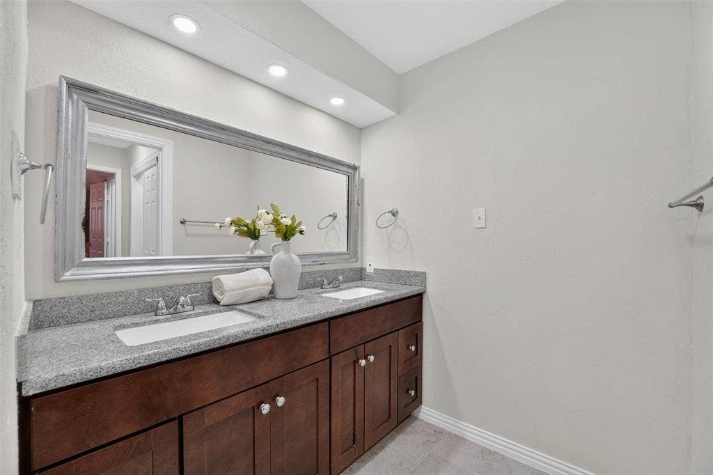 4730 Chilton Drive, Dallas, TX 75227 4730 Chilton Drive, Dallas, TX 75227