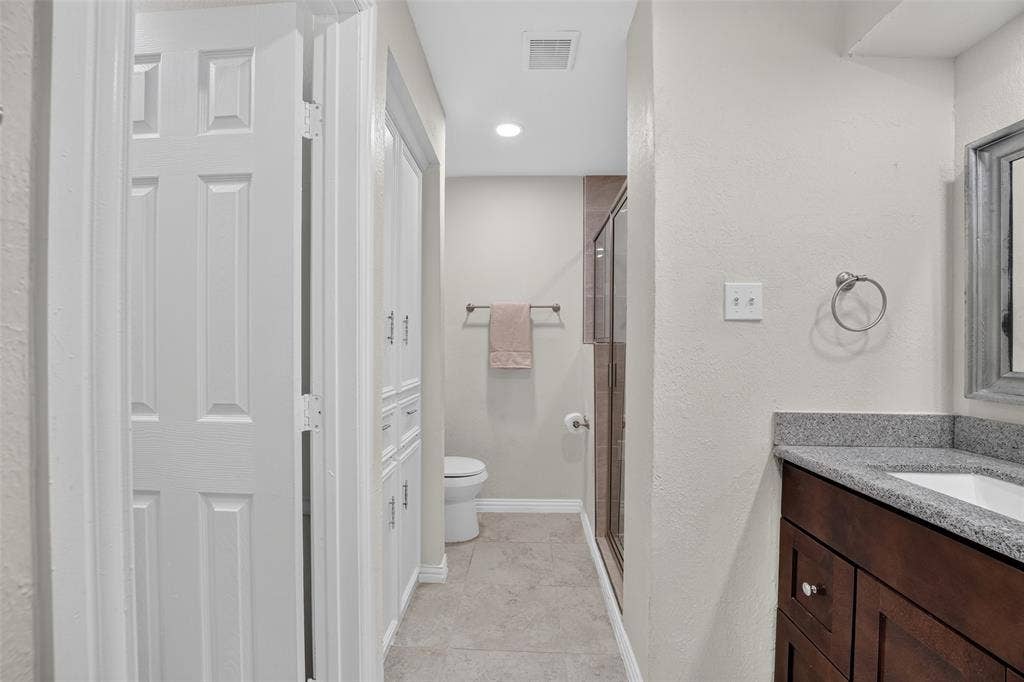 4730 Chilton Drive, Dallas, TX 75227 4730 Chilton Drive, Dallas, TX 75227