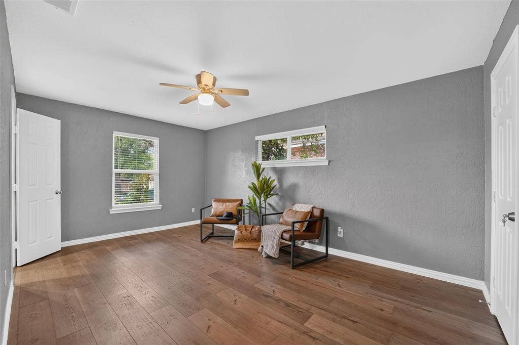 4730 Chilton Drive, Dallas, TX 75227 2nd guest bedroom